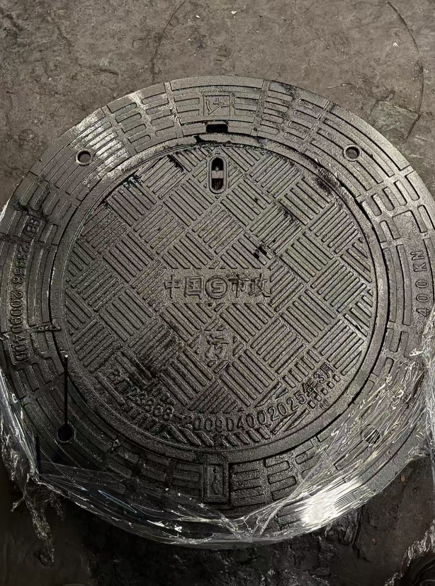 南乐球墨铸铁防沉降井盖展示